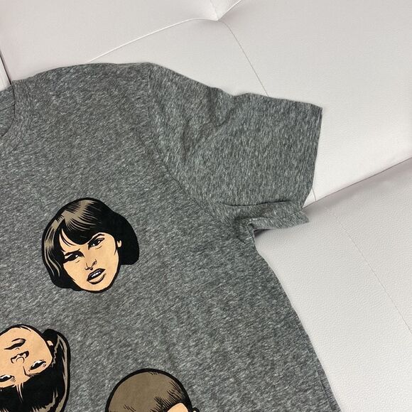 Stranger Things Graphic T Shirt Gray Medium - Picture 4 of 6